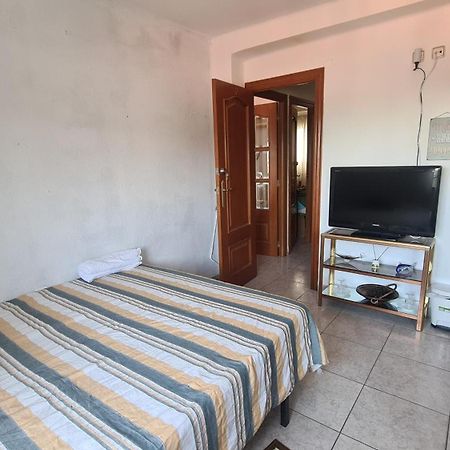 Rooms On Malvarrosa Beach Валенсия Стая снимка