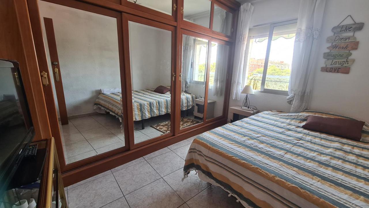Rooms On Malvarrosa Beach Валенсия Екстериор снимка